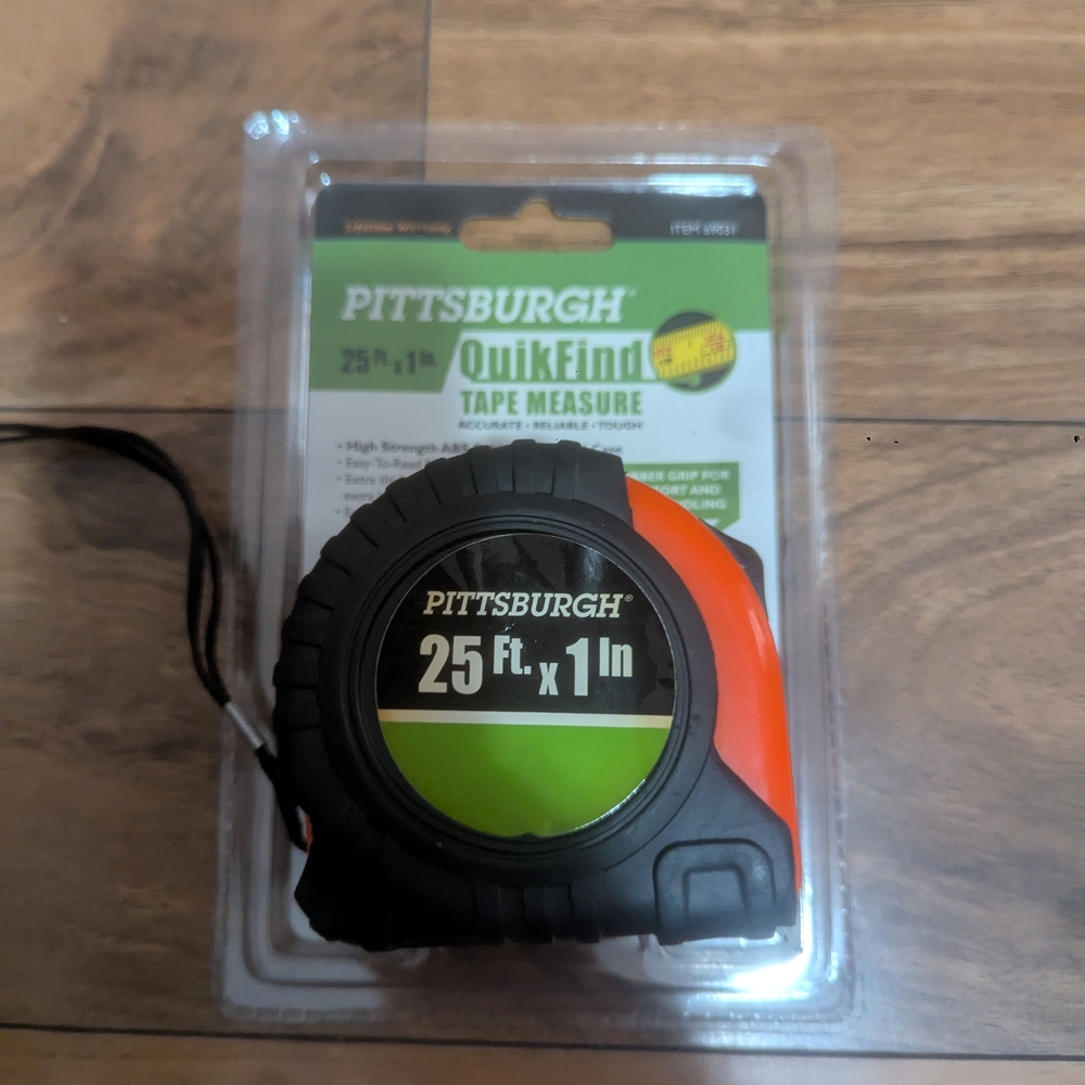 QuikFind Tape Measure - Black and Orange